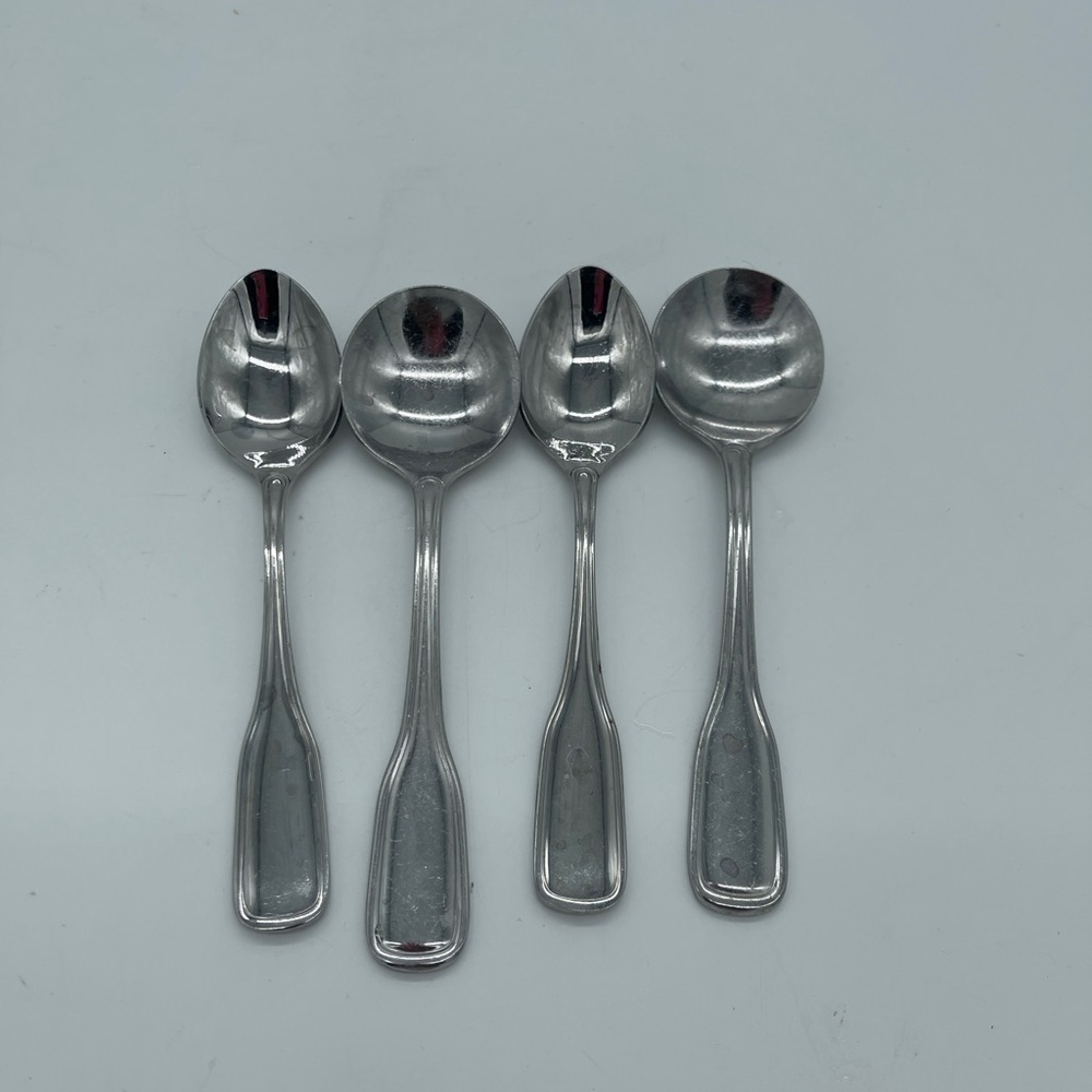 Vintage International Silver DIXIE INL Silver Soup Spoons Set of 4 Flatware